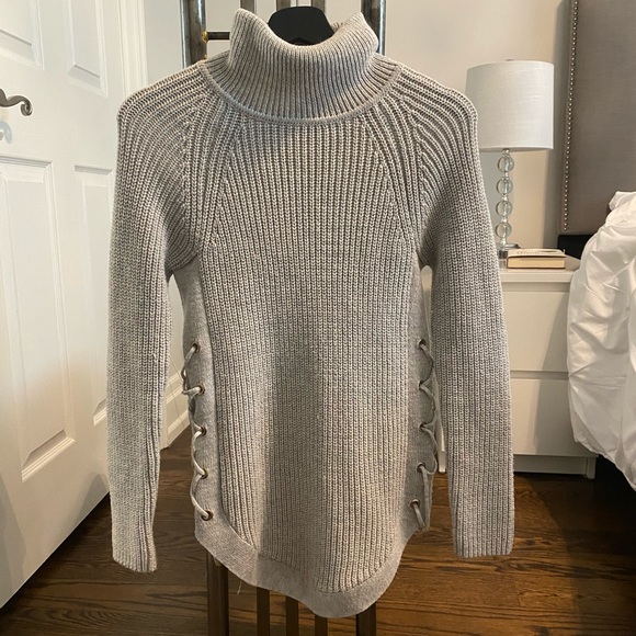 Grey knit turtleneck - Picture 1 of 2